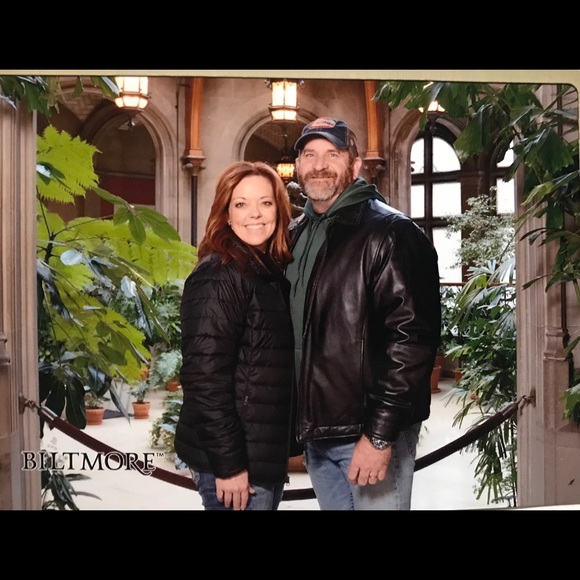 Meet your Posher, Michelle - Picture 3 of 3